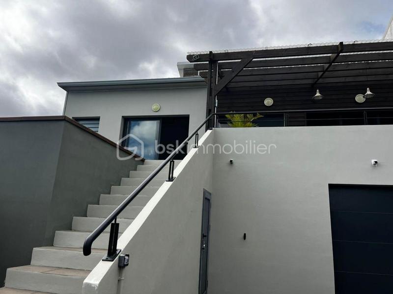 Propriété - 167 m² - 4 pièces