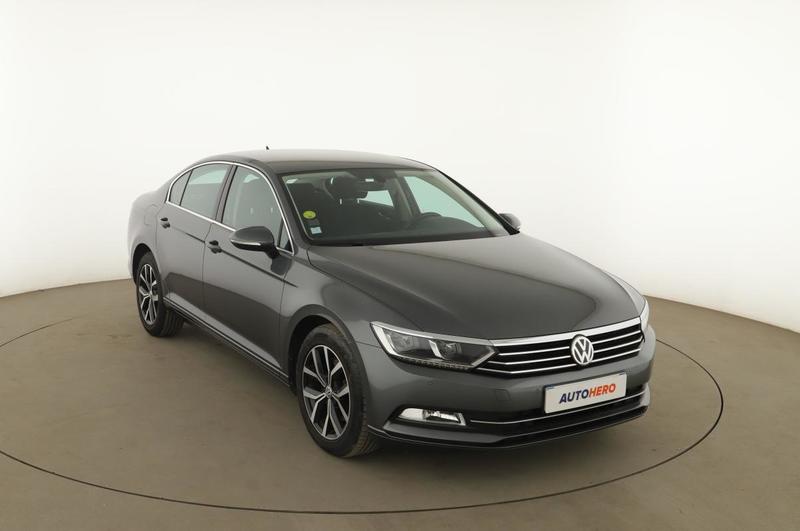 Volkswagen Passat 1.6 Tdi BlueMotion Tech Connect Dsg7 120 ch