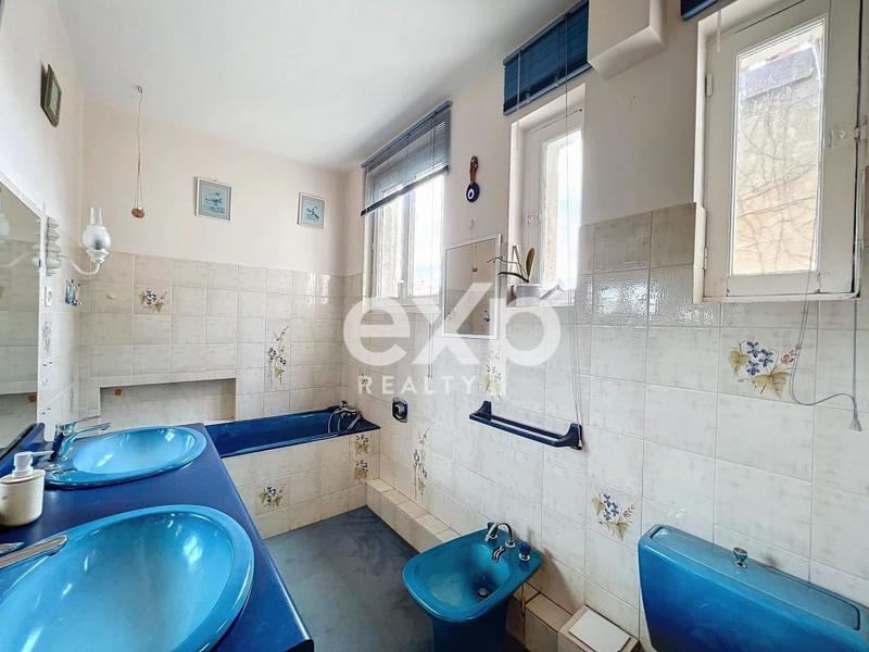 Appartement - 111 m² - 4 pièces