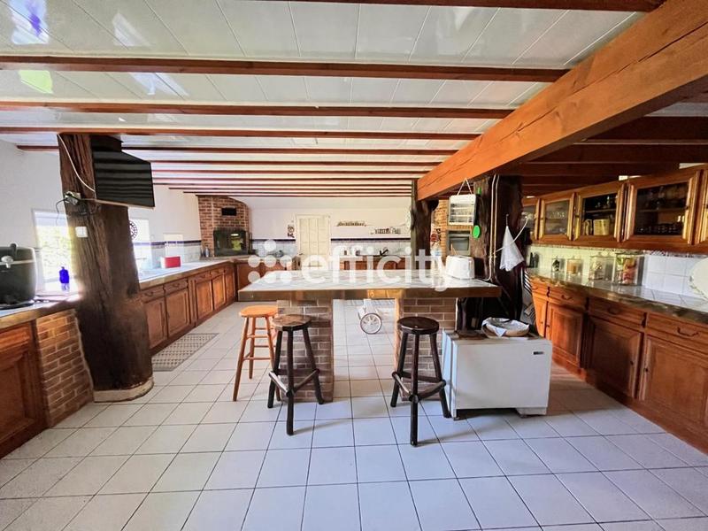 Demeure - 420 m² - 6 pièces