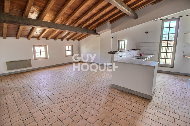 Appartement - 85 m² - 3 pièces