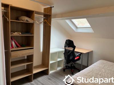 Chambre - 11 m² - 1 pièce