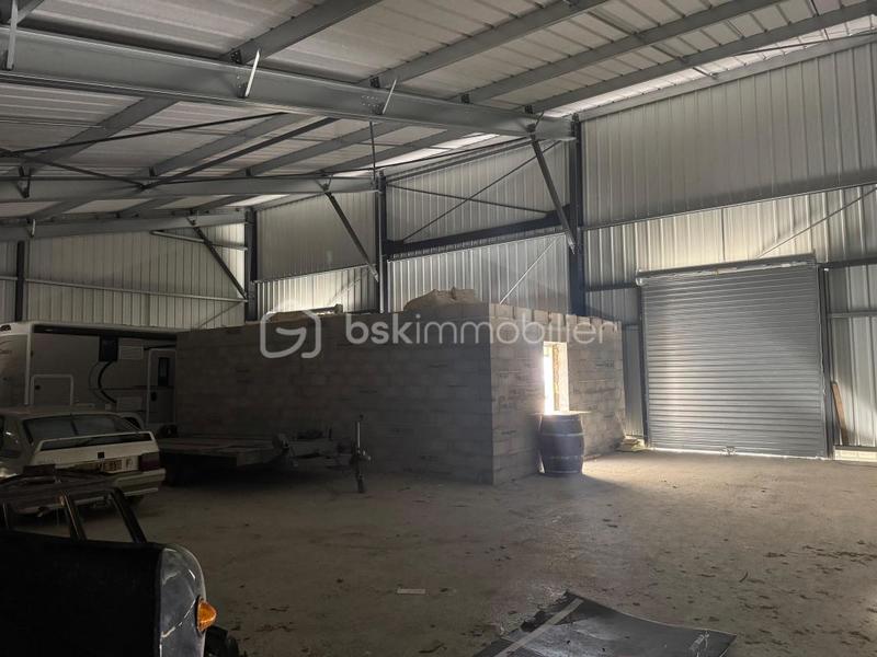 Local commercial - 125 m² - 2 pièces