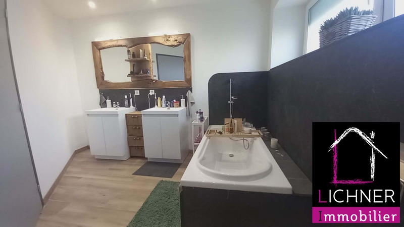 Maison - 128 m² - 5 pièces