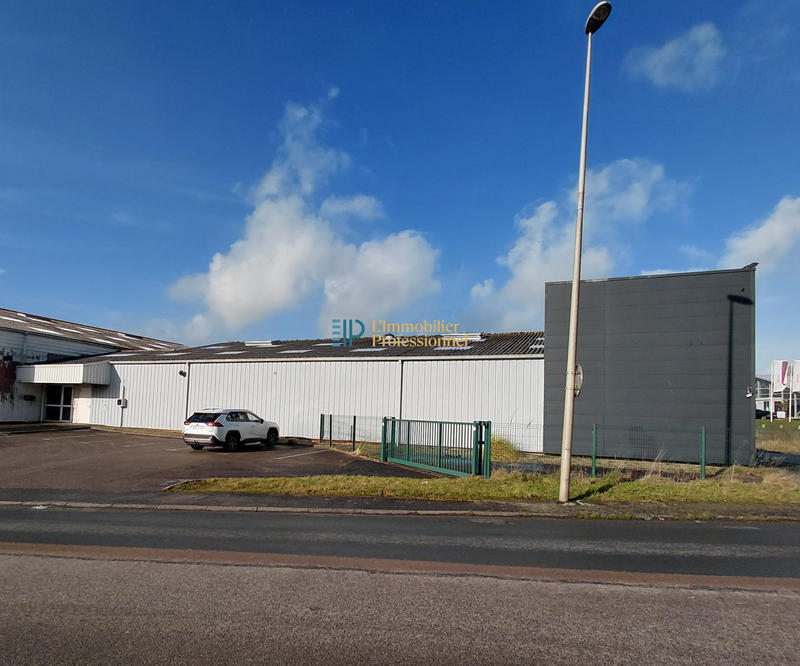 Local commercial - 354 m² - 2 pièces