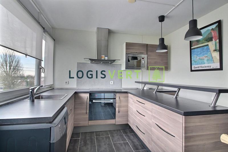 Appartement - 90 m² - 5 pièces