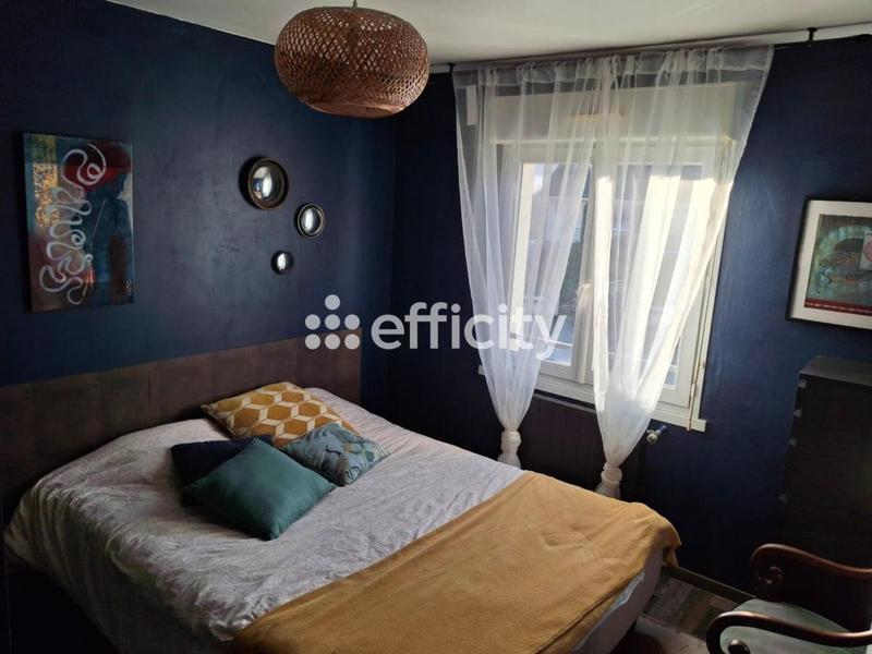 Maison - 186 m² - 7 pièces