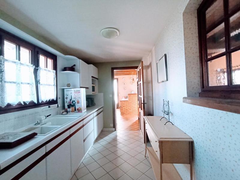 Maison - 292 m² - 11 pièces