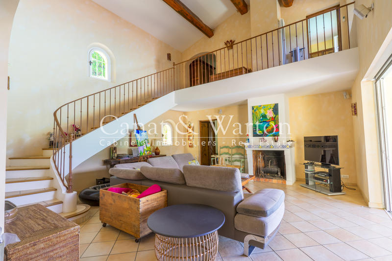 Villa - 200 m² - 5 pièces