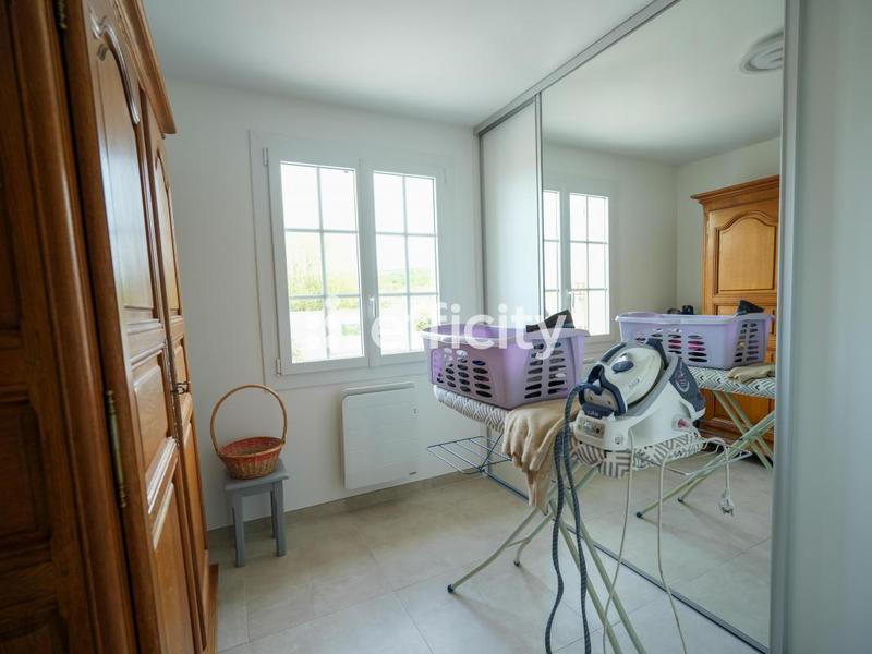 Maison - 210 m² - 7 pièces