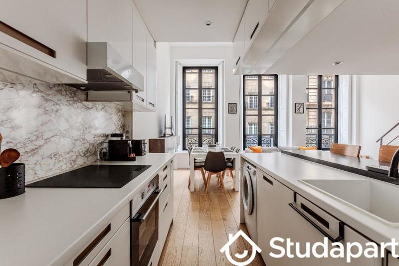 Appartement - 80 m² - 3 pièces