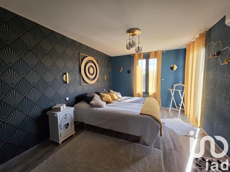 Maison - 234 m² - 8 pièces