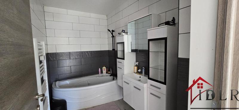 Maison - 122 m² - 5 pièces