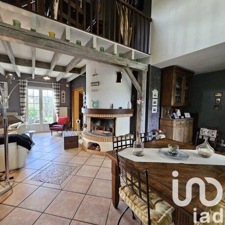 Maison de maîtres - 212 m² - 8 pièces