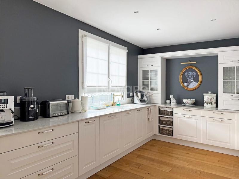 Maison - 190 m² - 6 pièces