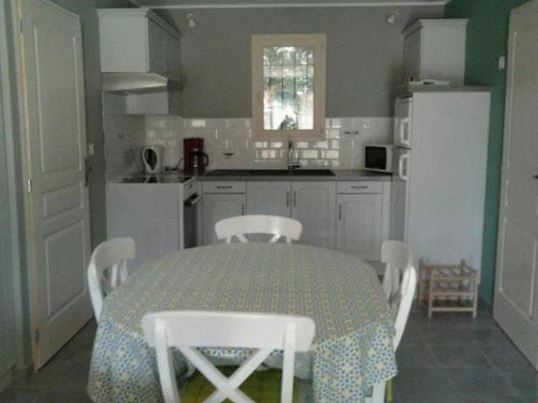 Maison - 185 m² - 11 pièces