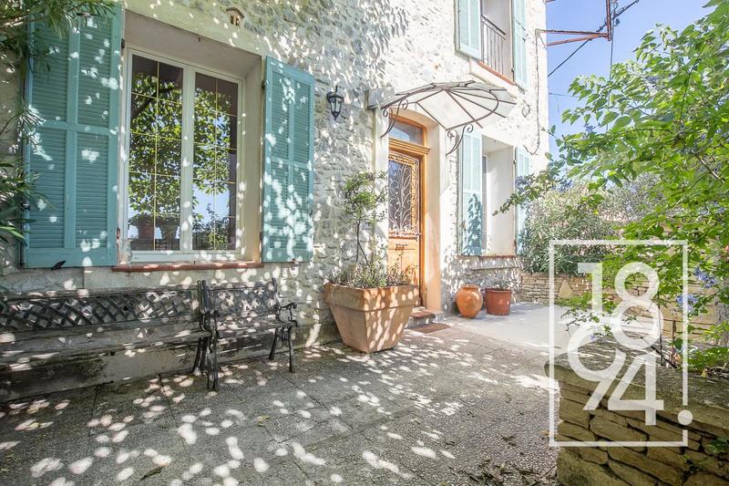 Maison - 136 m² - 3 pièces