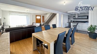 Maison - 165 m² - 9 pièces