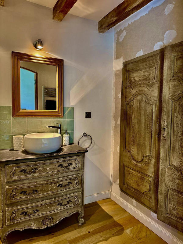 Maison traditionnelle - 252 m² - 7 pièces