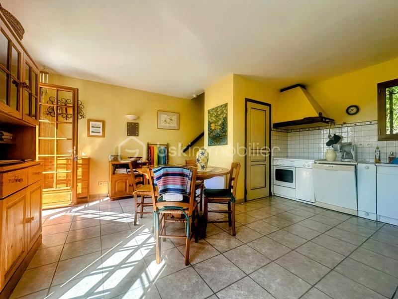 Maison traditionnelle - 148 m² - 9 pièces