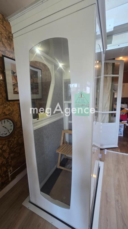 Maison - 210 m² - 8 pièces