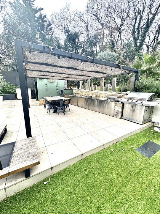 Villa - 225 m² - 7 pièces