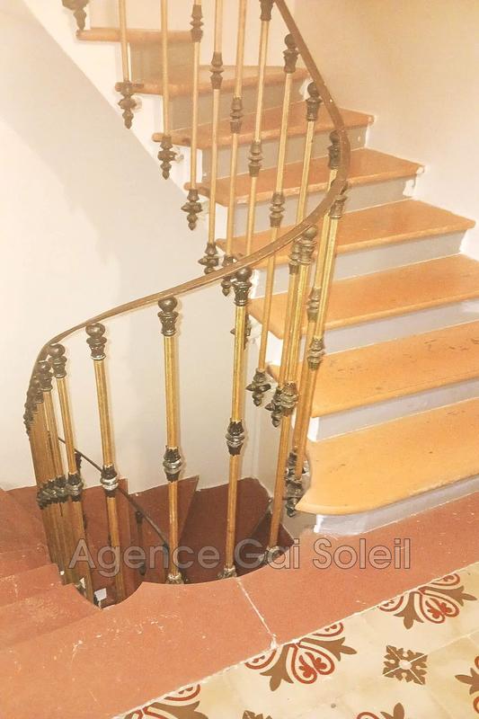 Maison - 201 m² - 10 pièces