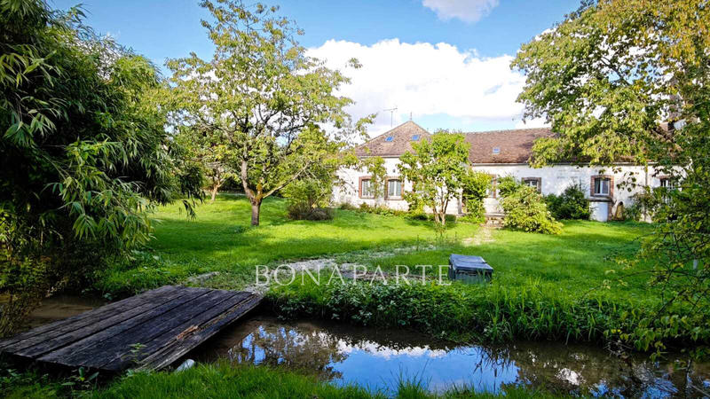 Maison - 246 m² - 8 pièces