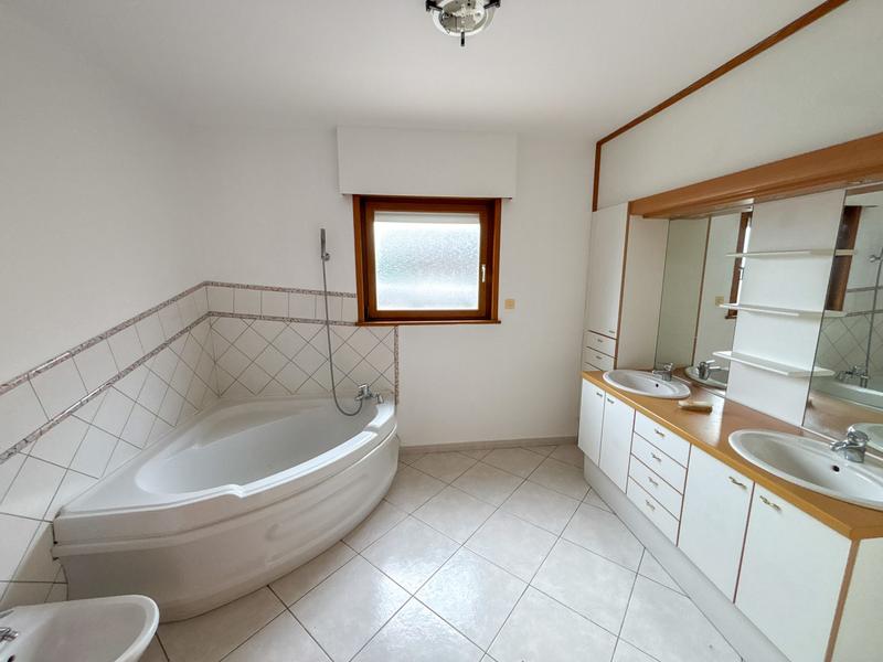 Maison - 169 m² - 6 pièces