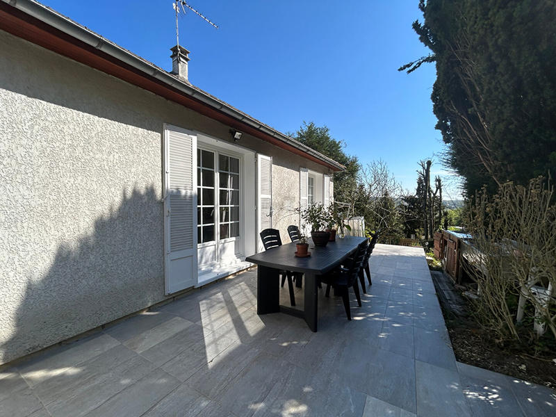 Maison - 92 m² - 5 pièces