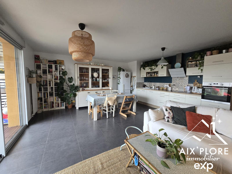 Appartement - 81 m² - 4 pièces