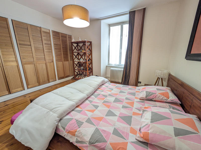 Maison - 307 m² - 16 pièces