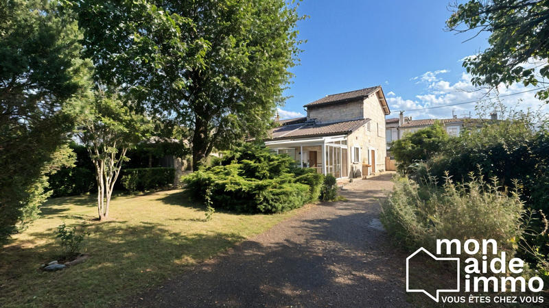 Maison ancienne - 271 m² - 9 pièces