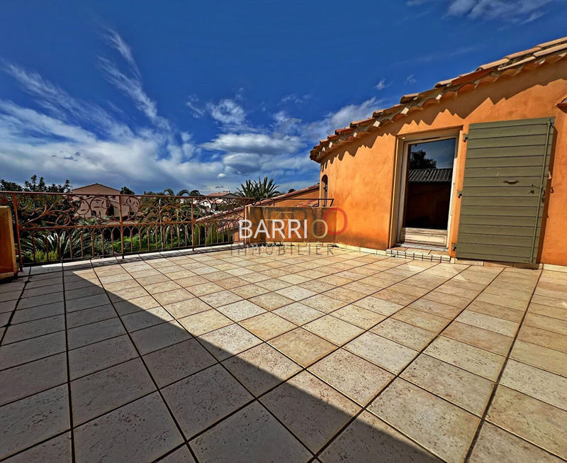 Maison - 208 m² - 7 pièces