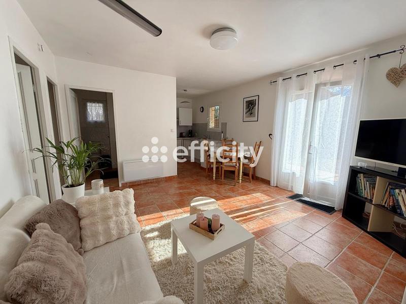 Maison - 217 m² - 9 pièces