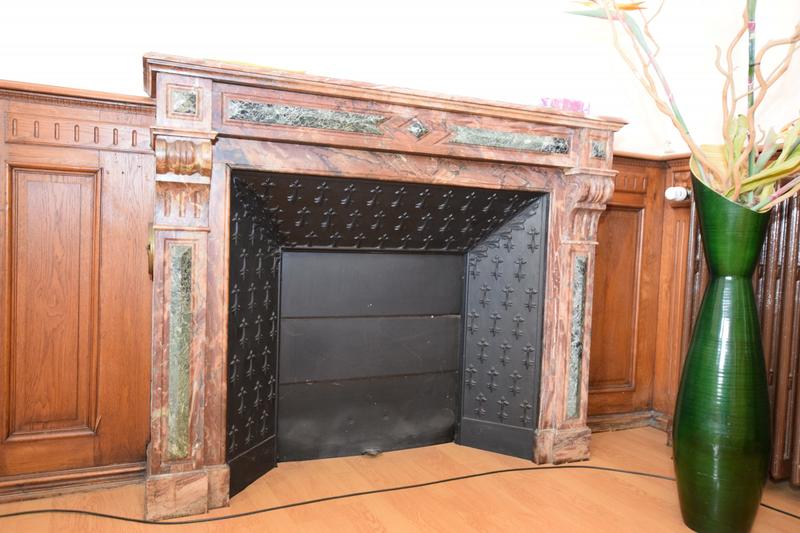 Maison - 300 m² - 15 pièces