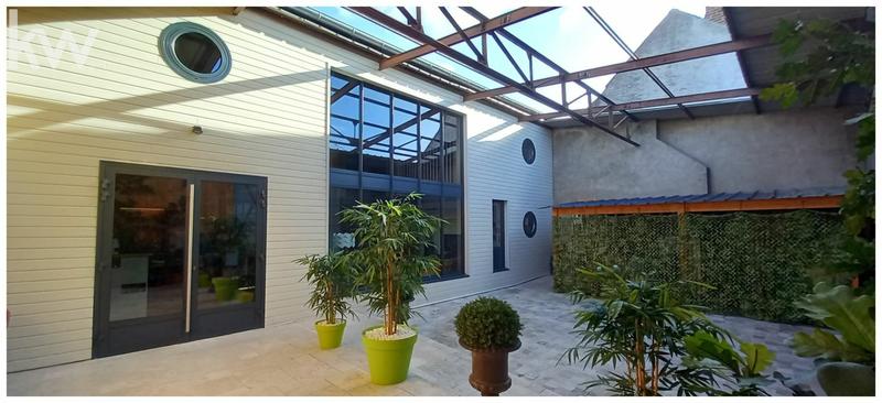 Maison - 206 m² - 7 pièces