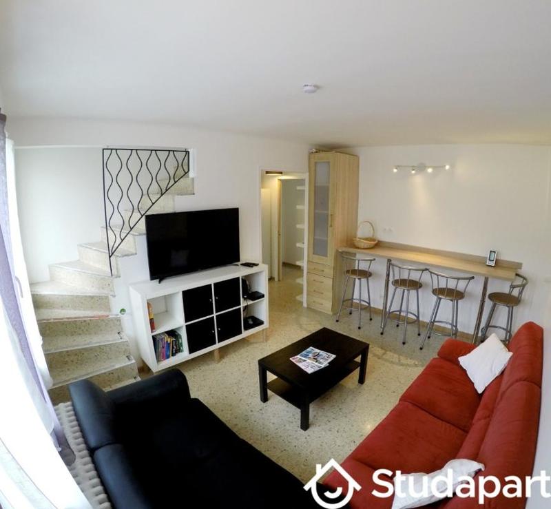 Chambre - 11 m² - 1 pièce