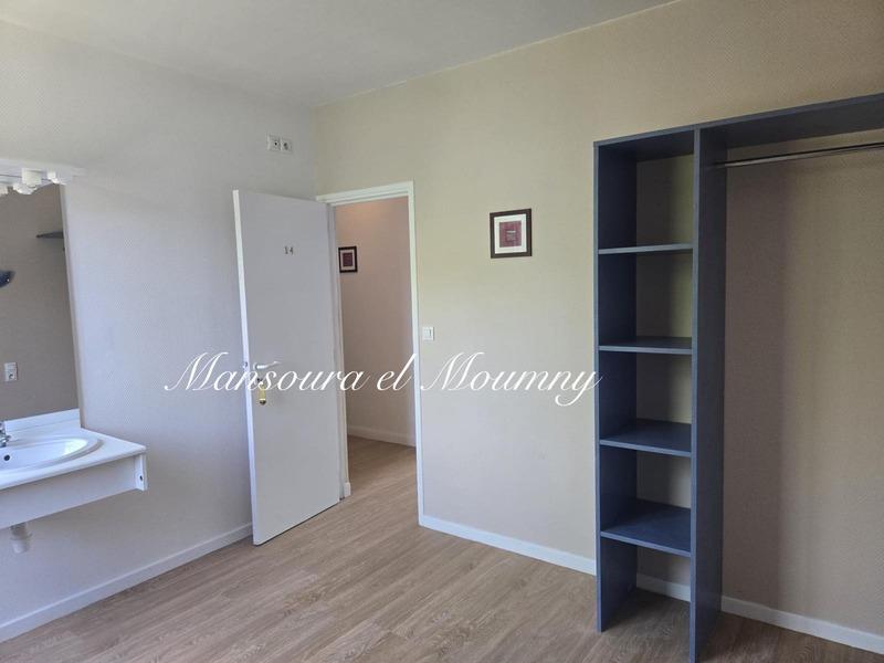 Propriété - 360 m² - 20 pièces