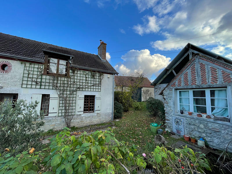 Maison - 240 m² - 7 pièces