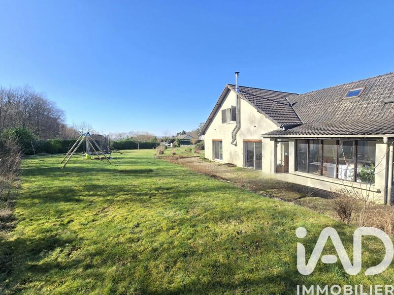 Maison - 96 m² - 5 pièces