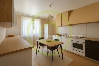 Maison - 99 m² - 5 pièces