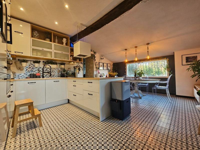 Maison en pierre - 175 m² - 7 pièces