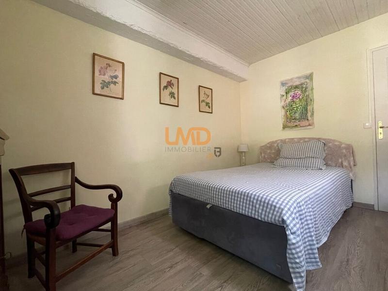 Mas - 330 m² - 8 pièces