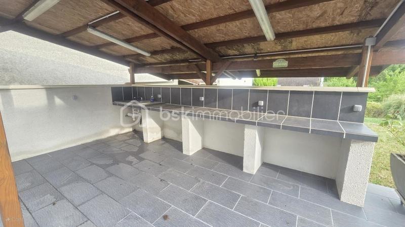 Maison - 245 m² - 6 pièces