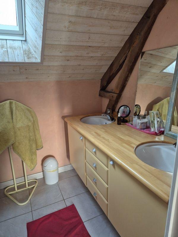 Maison - 233 m² - 7 pièces