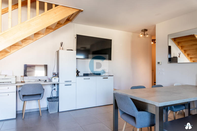 Appartement - 100 m² - 5 pièces