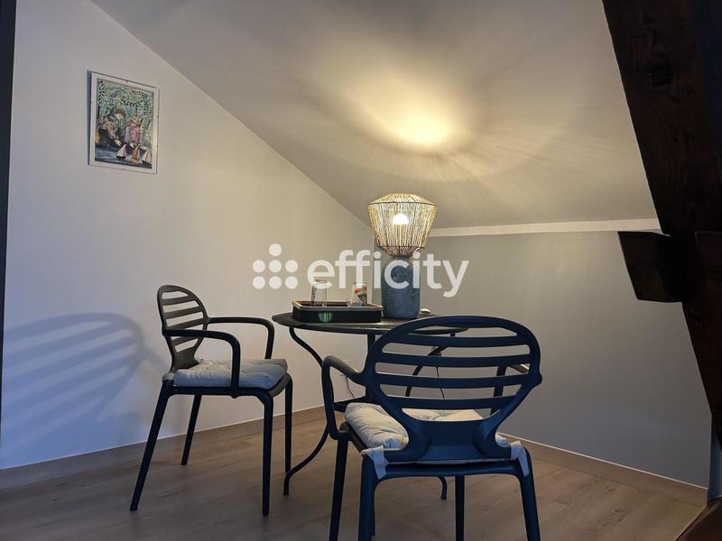 Appartement - 222 m² - 8 pièces