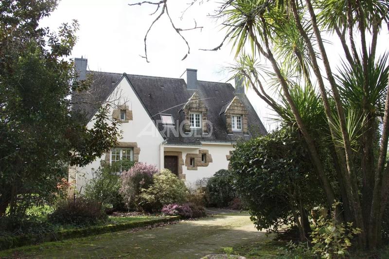 Maison - 155 m² - 8 pièces