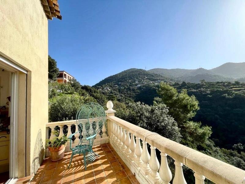 Maison - 289 m² - 7 pièces